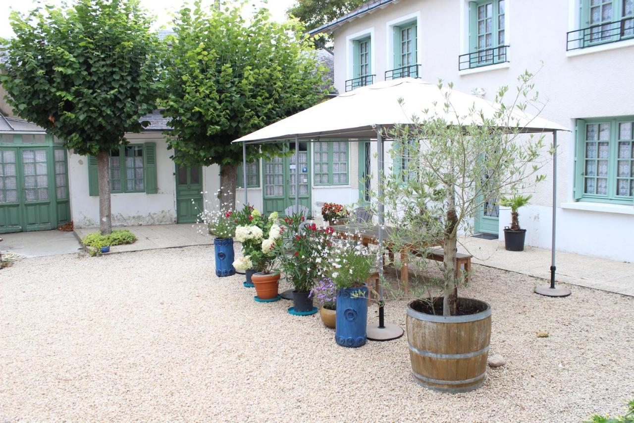 Quelques Fleurs Aparthotel La Roche-Posay Buitenkant foto